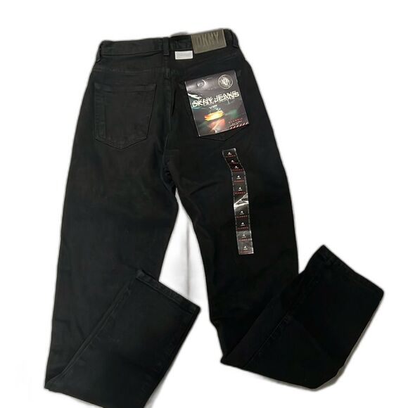 NWT DKNY Jeans Classic Slim Fit Tapered Leg Jeans Size 4x34 - Picture 1 of 7